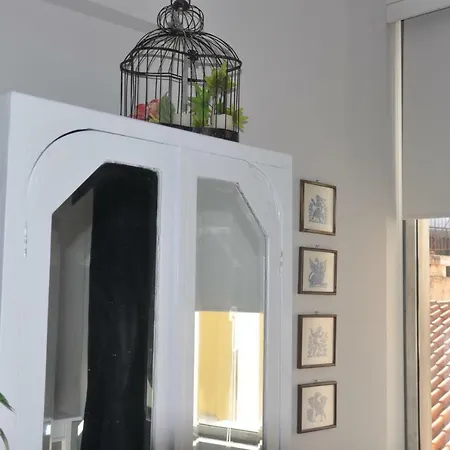 Aristocraticon Youth Apartment *